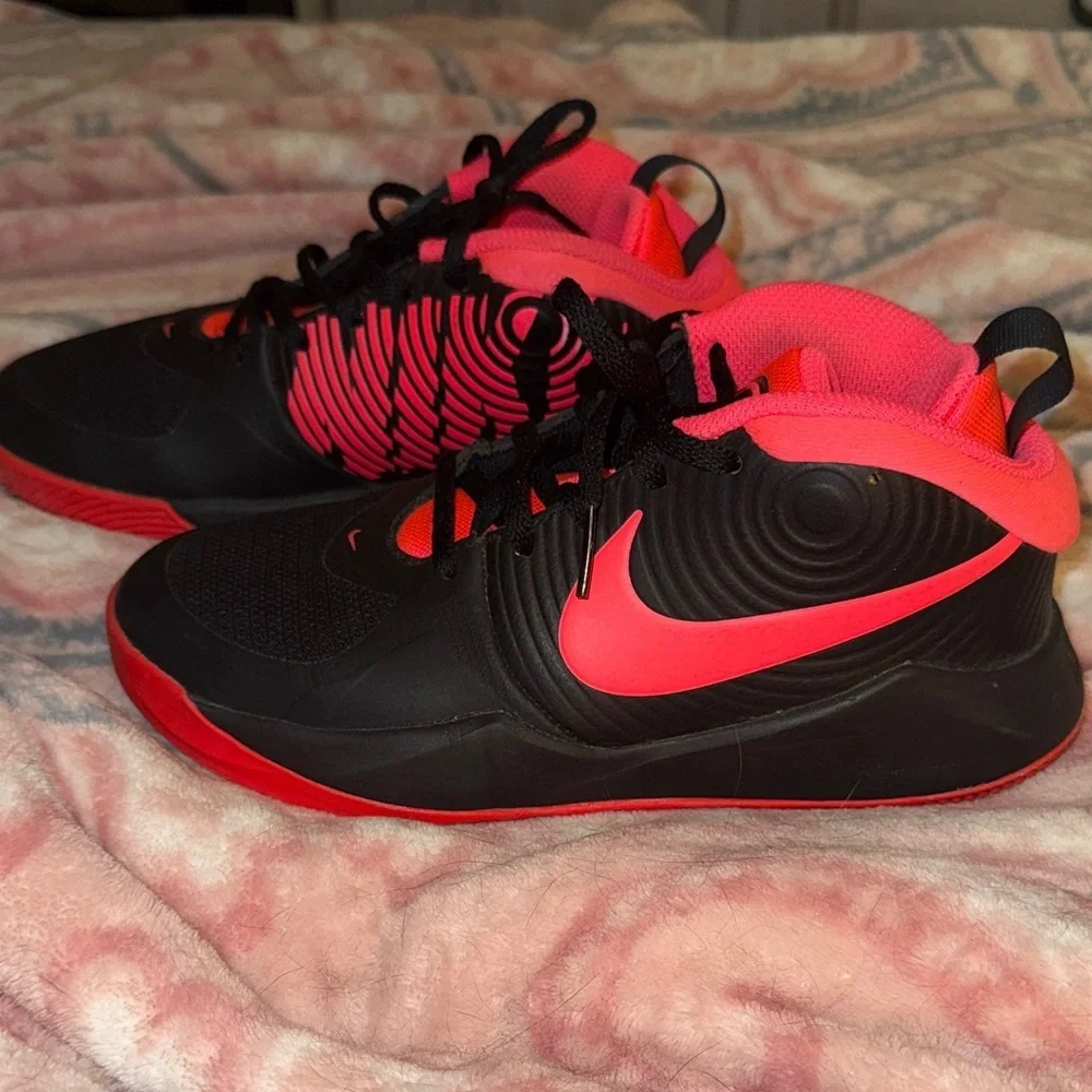 Nike Kids' Black and Neon Pink Basketball Sneakers